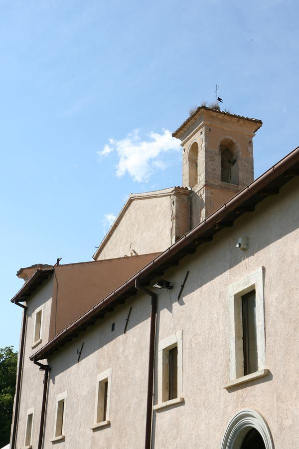 Отель Convento Di San Colombo Санто-Стефано-ди-Сессанио Экстерьер фото